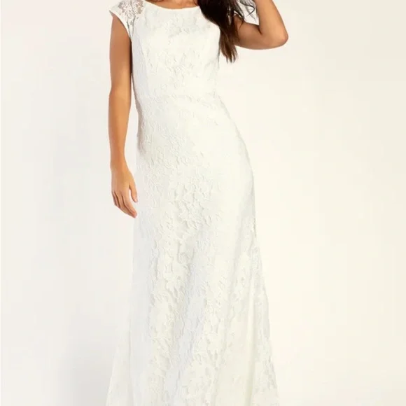 NEVER OPENED white bridal gown - Picture 4 of 6